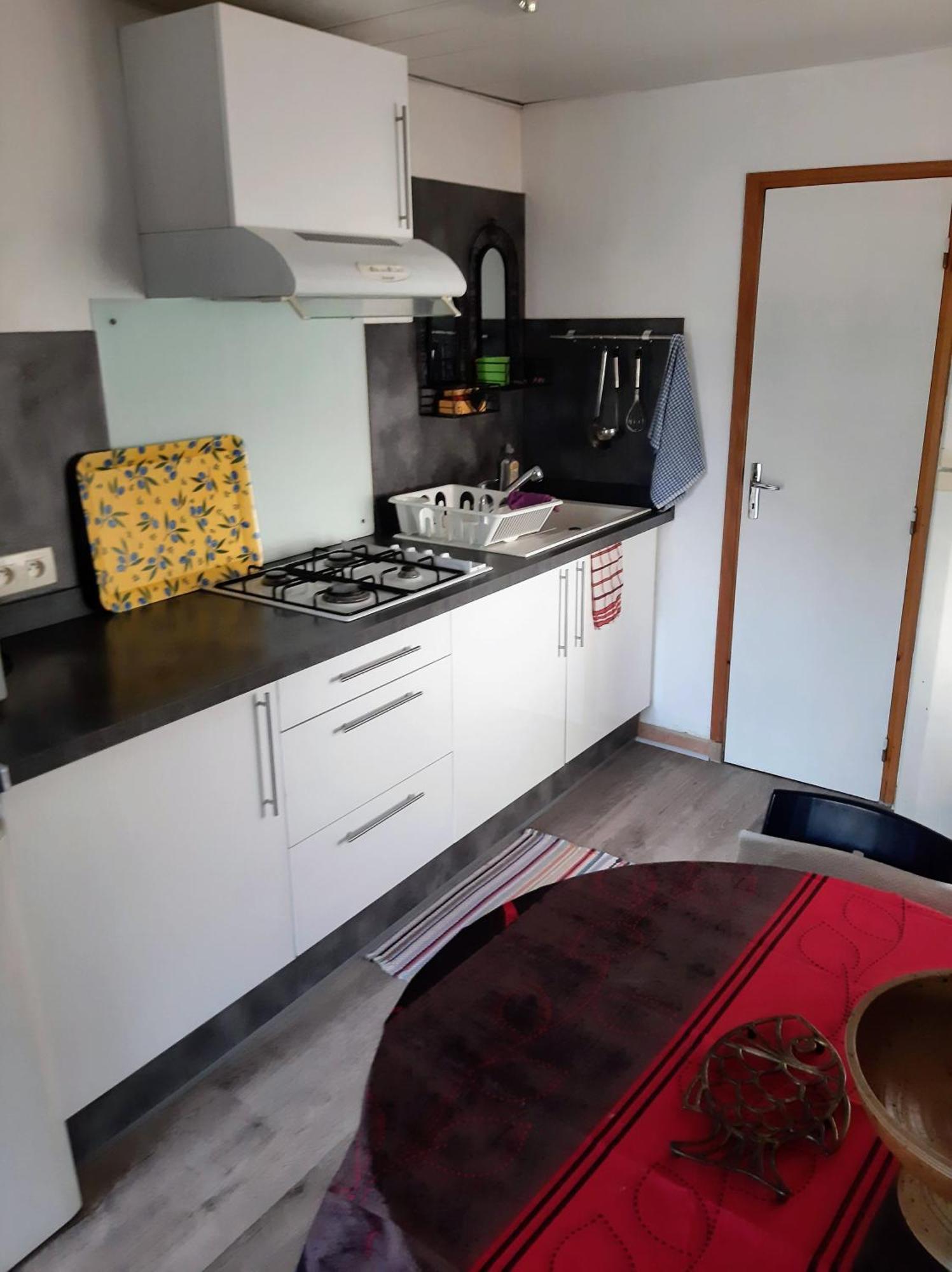 Appartement Meuble Bord De Mer Fos Sur Mer 포쉬르메르 외부 사진